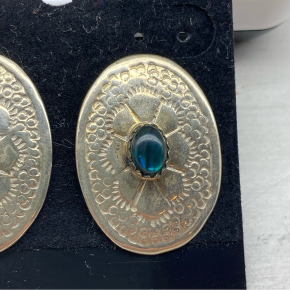 Middle Eastern Sterling Silver Hammered Sheild Earrings With Abalone Set Stones - Picture 3 of 7